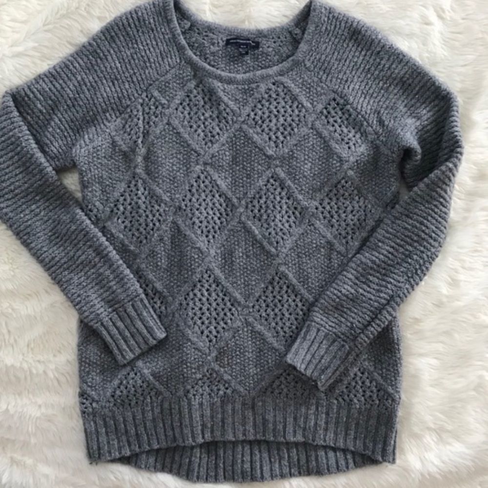 ✨ AEO Grey Thick Diamond Pattern Cable Knit Sweater✨
